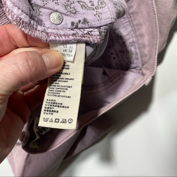 We The Free Lilic Sun Chaser High Rise Button Fly Corduroys Size 31 NWOT - Picture 11 of 15